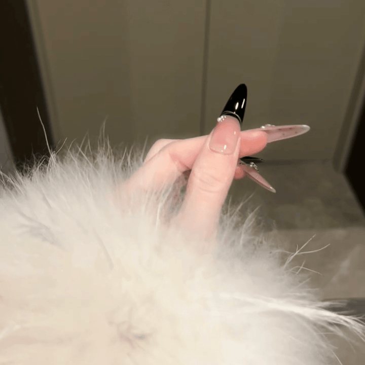 Pop Glitter Polka Dot Black Thousand Gold Handmade Wearable Nails - Leokee case