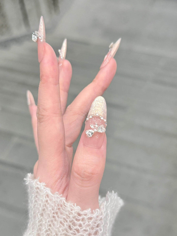 Cream Bunny Gentle Blush Wear Nails - Leokee case